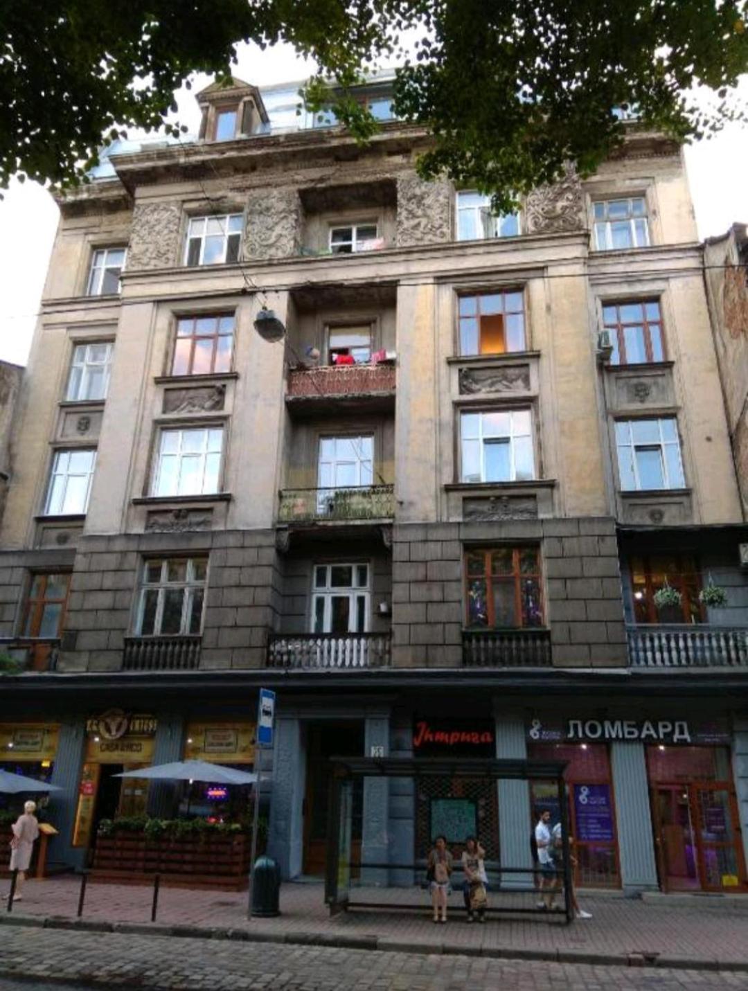 Apartment On Knyazya Romana 26 Center リヴィウ エクステリア 写真