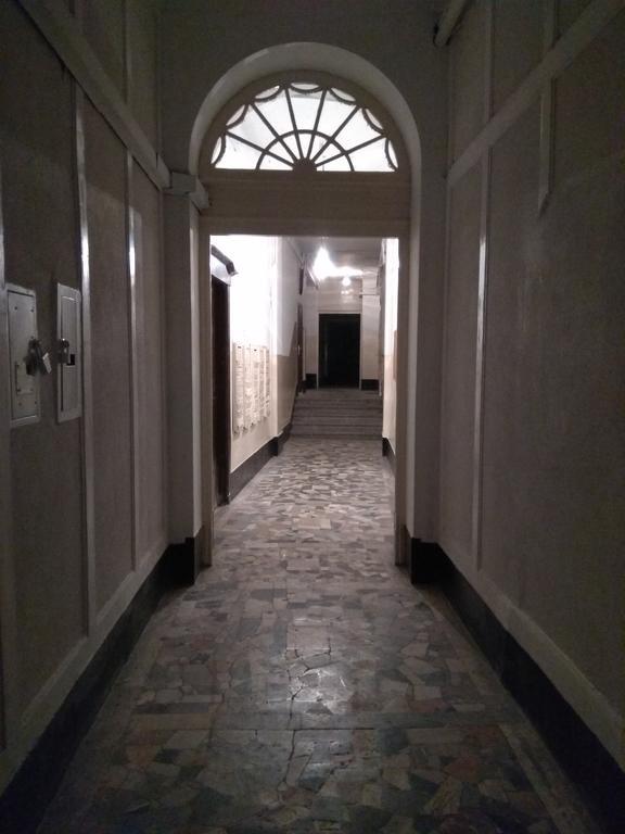 Apartment On Knyazya Romana 26 Center リヴィウ エクステリア 写真